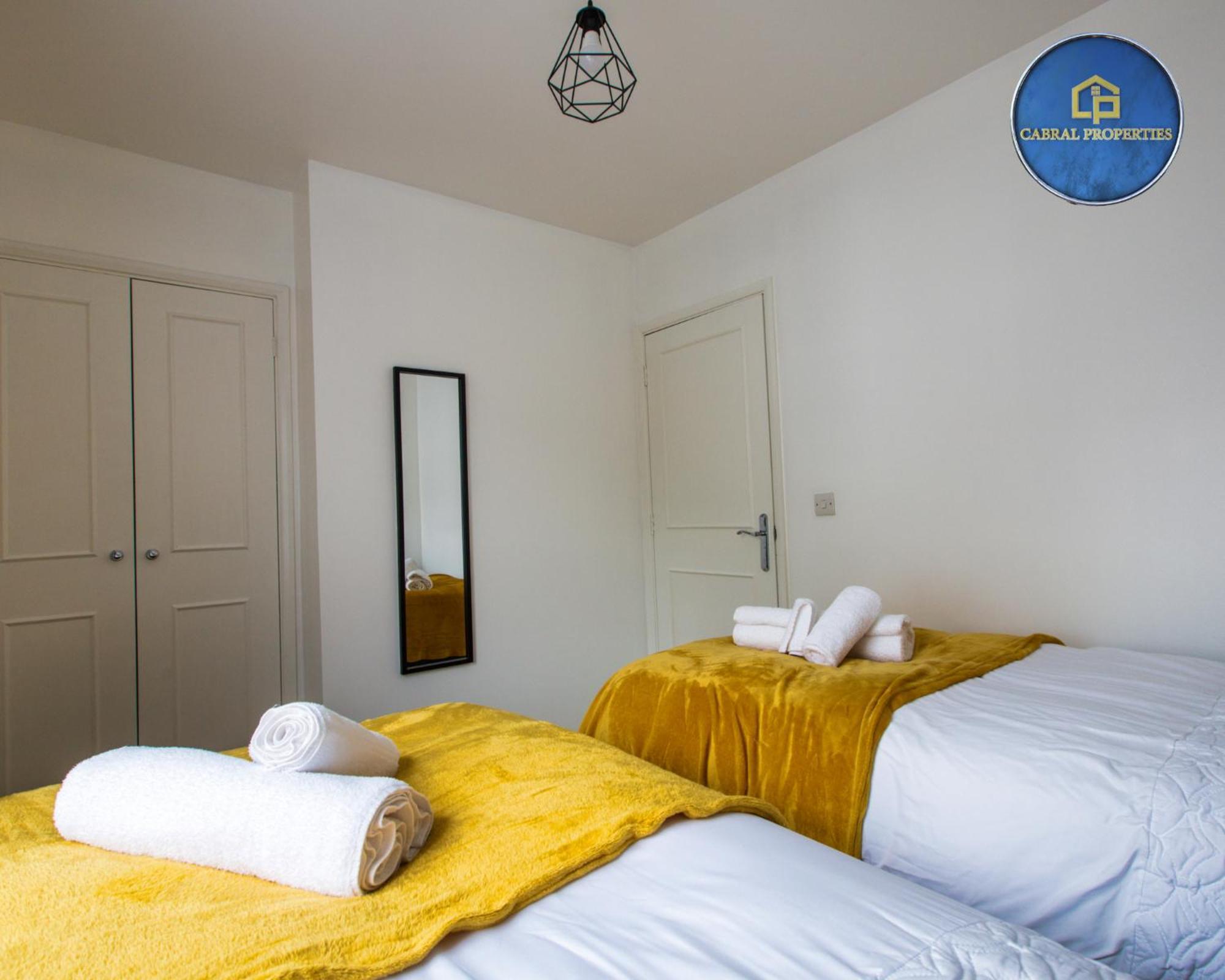 Apartment 2 Bedroom House By Cabral Monthly Special Price Reading
