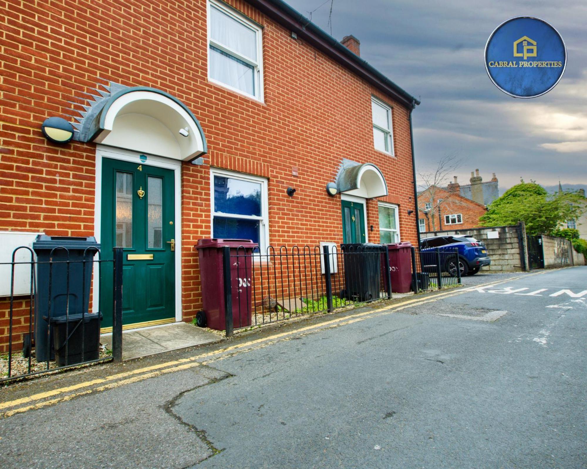 Apartment 2 Bedroom House By Cabral Monthly Special Price Reading